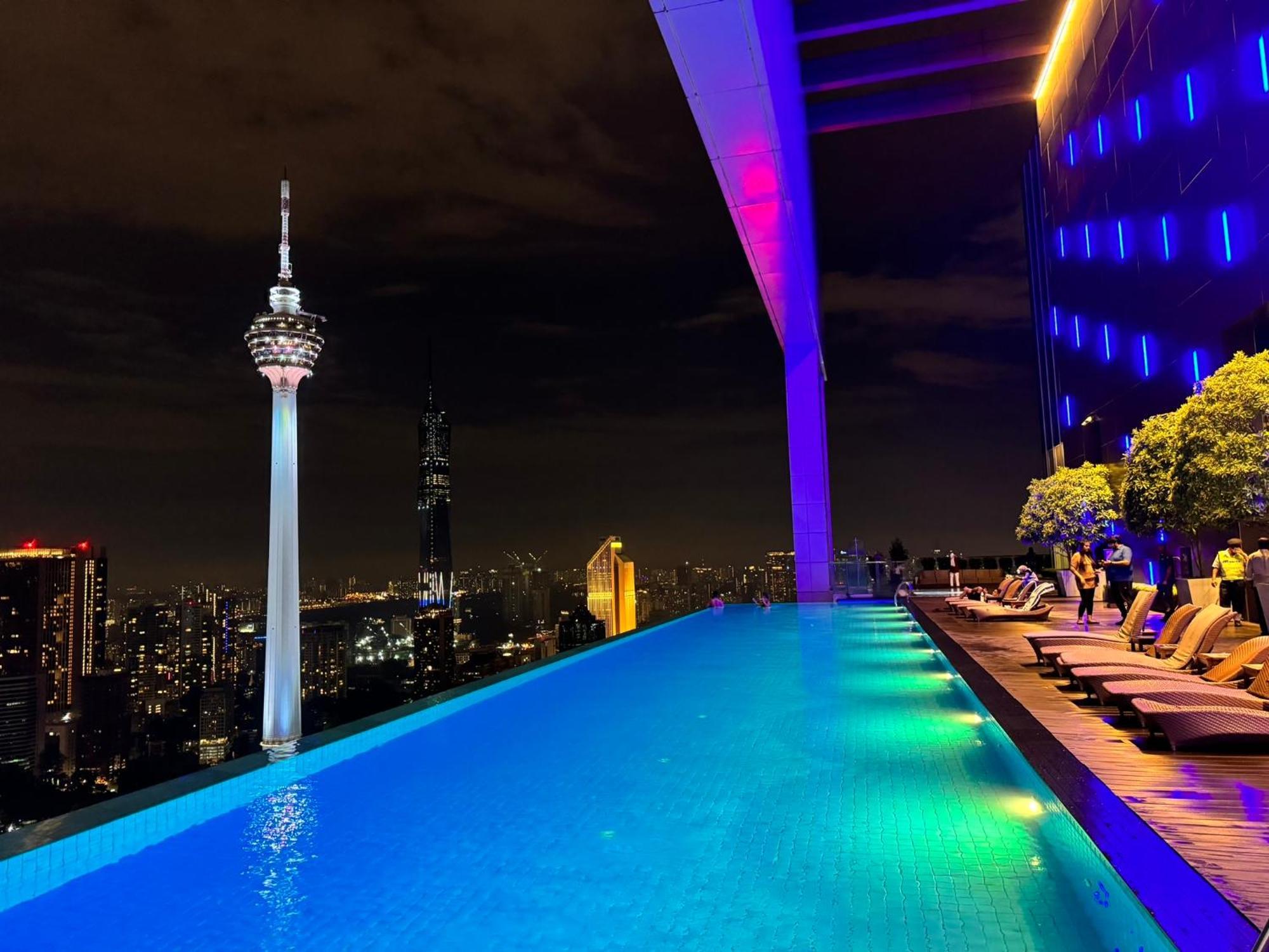 Platinum Klcc By Rainbow Suites 쿠알라룸푸르 외부 사진