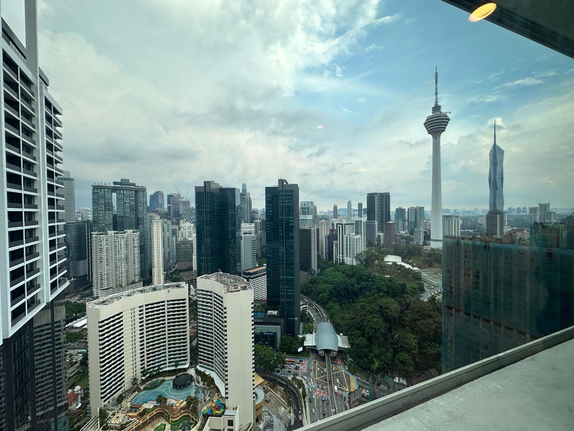 Platinum Klcc By Rainbow Suites 쿠알라룸푸르 외부 사진
