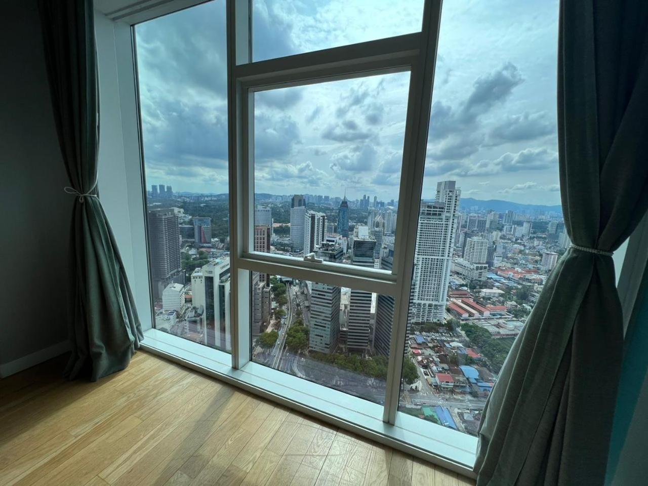 Platinum Klcc By Rainbow Suites 쿠알라룸푸르 외부 사진