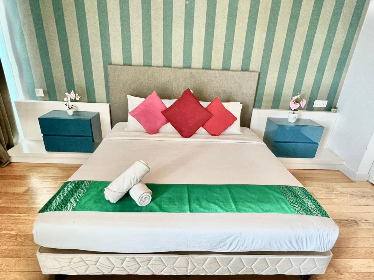 Platinum Klcc By Rainbow Suites 쿠알라룸푸르 외부 사진