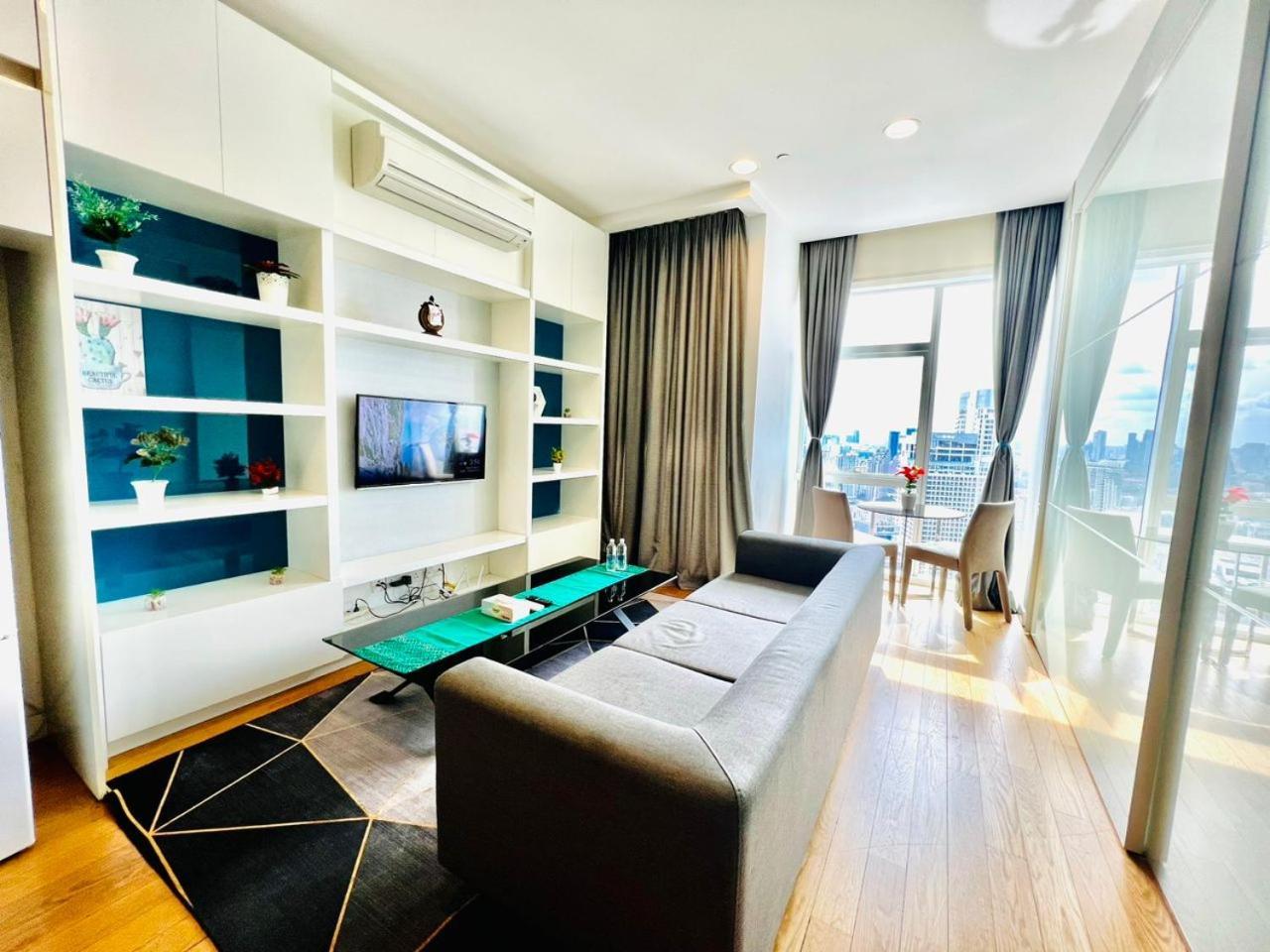 Platinum Klcc By Rainbow Suites 쿠알라룸푸르 외부 사진